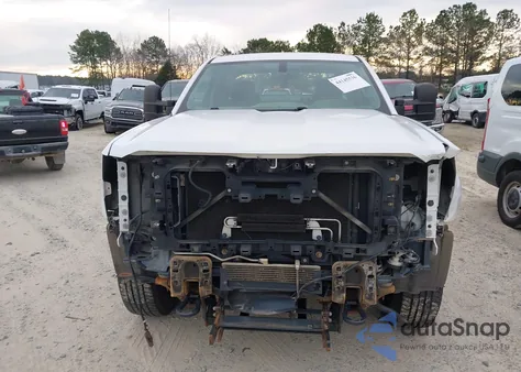 2015 Chevrolet Silverado 2500Hd Wt z USA, uszkodzony, nr VIN 1GC2KUEGXFZ501403